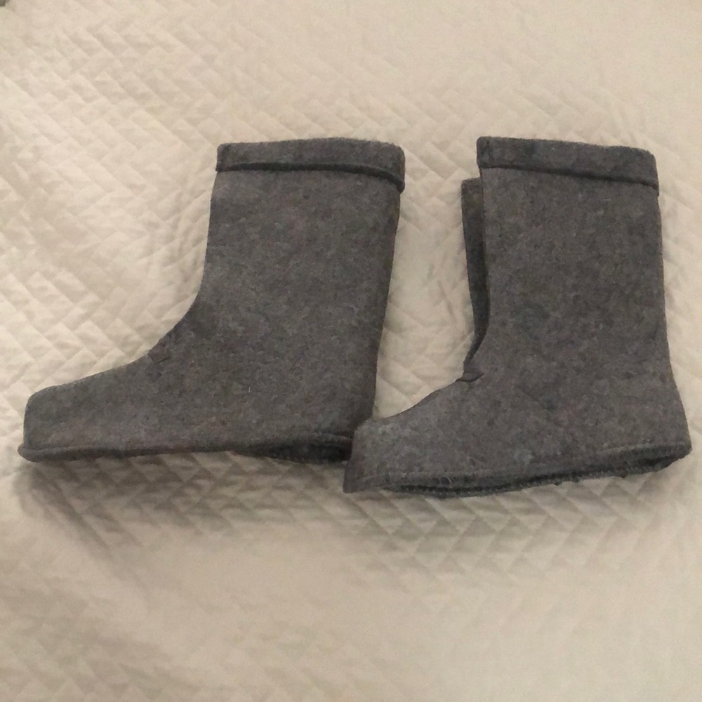 New without tags LLBean Kids size one boot liners